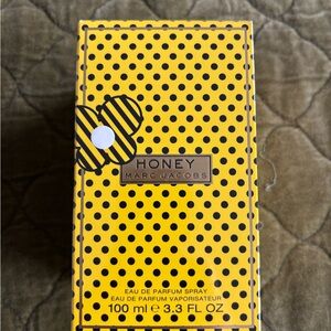 Marc Jacobs Honey